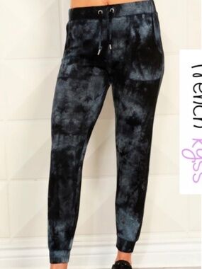 French Kyss Navy marble washed joggers, M,  CB2591